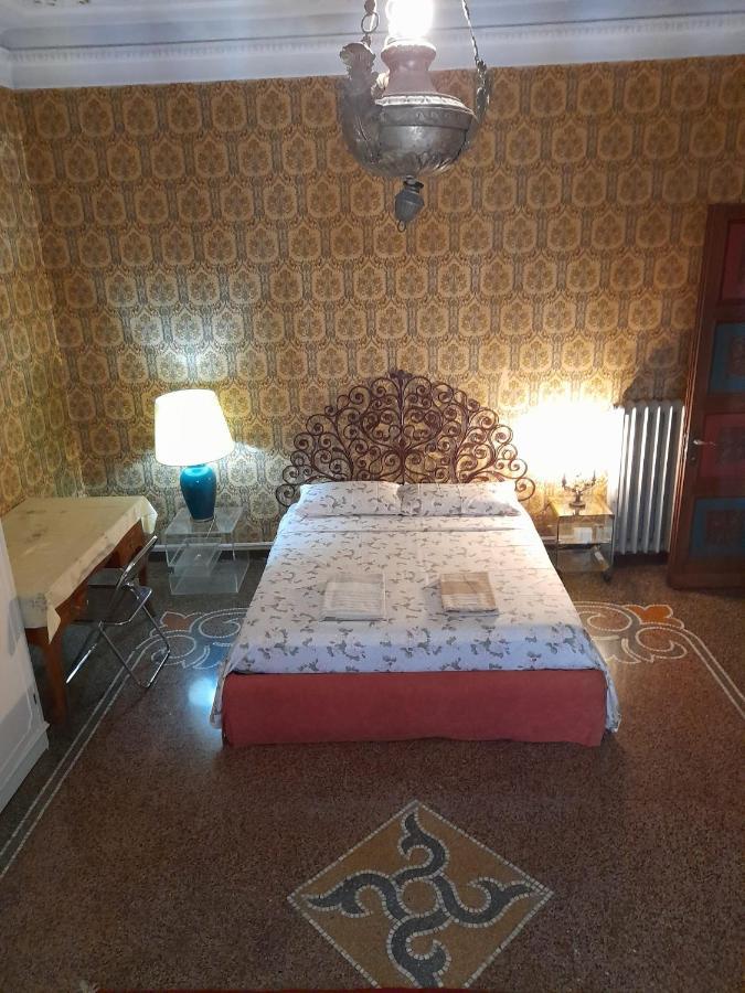 Apartmán Le Stanze Del Notaio Janov Exteriér fotografie
